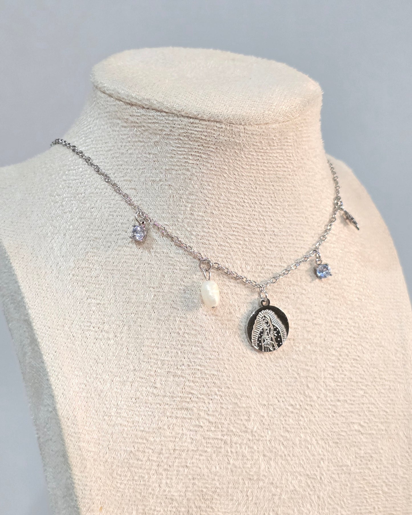 Collar virgen