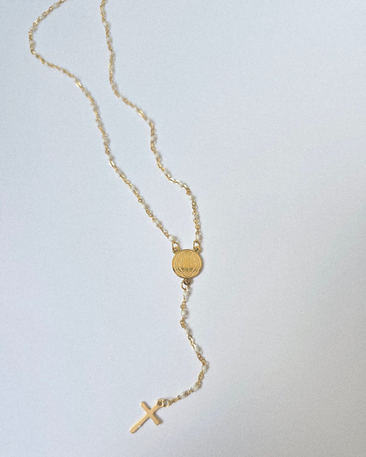 Collar estilo Rosario blanco