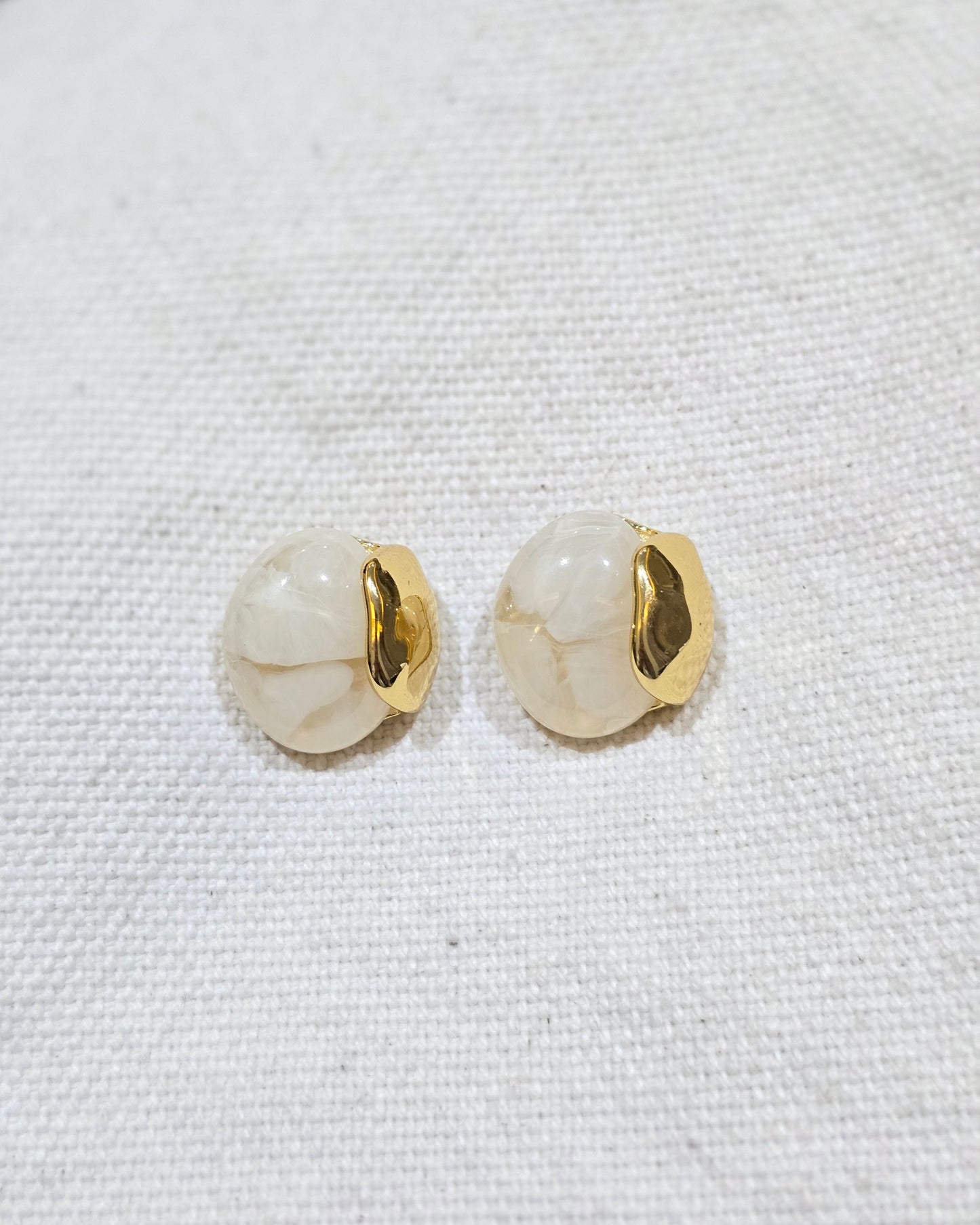 Aretes Dicomo