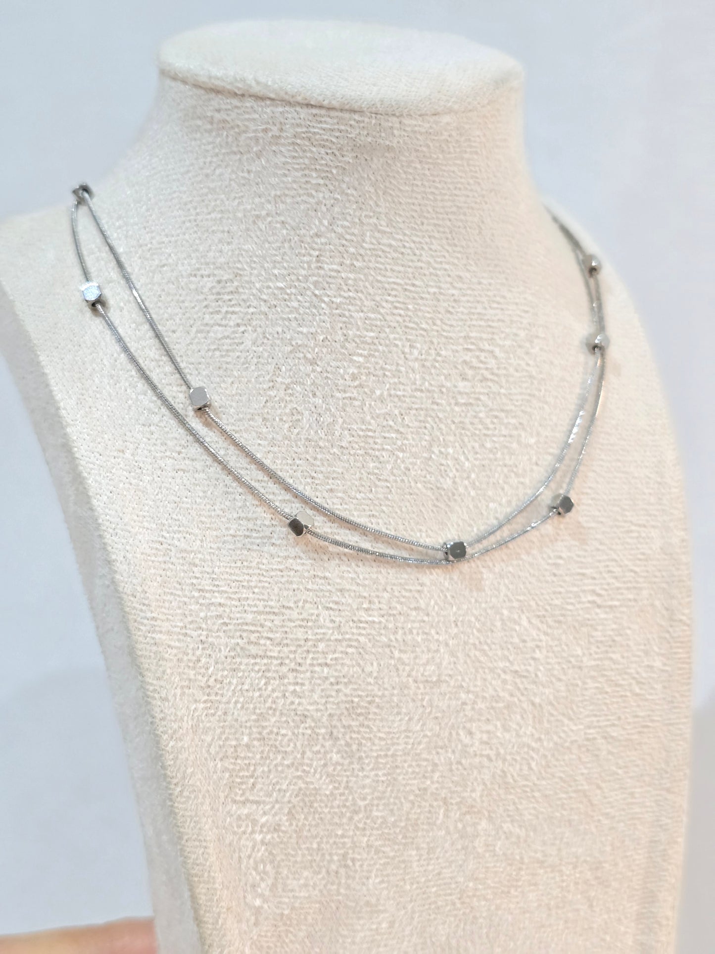 Collar van plateado