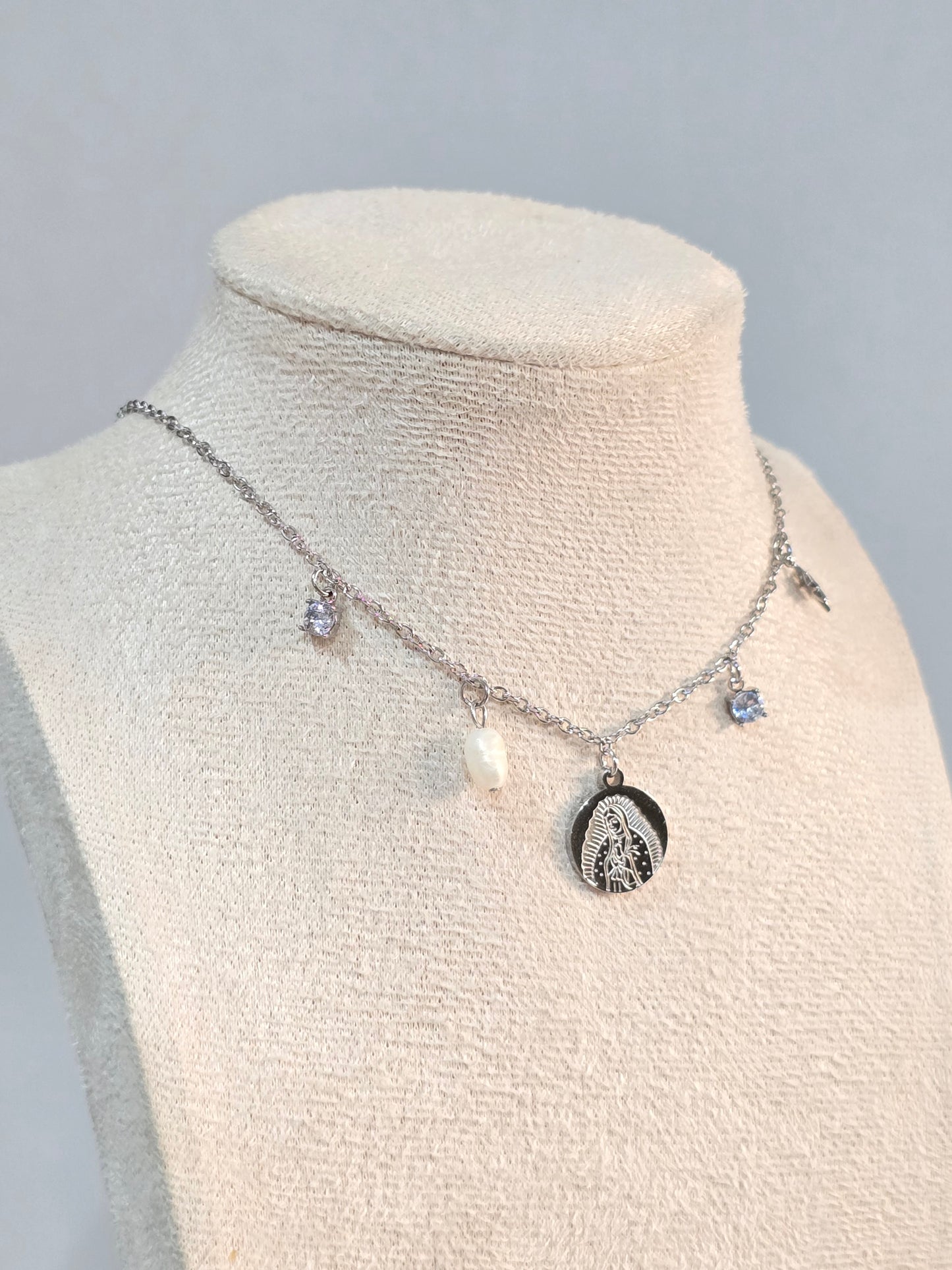Collar virgen