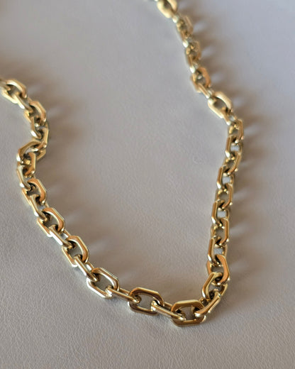 Collar rectangular cadena