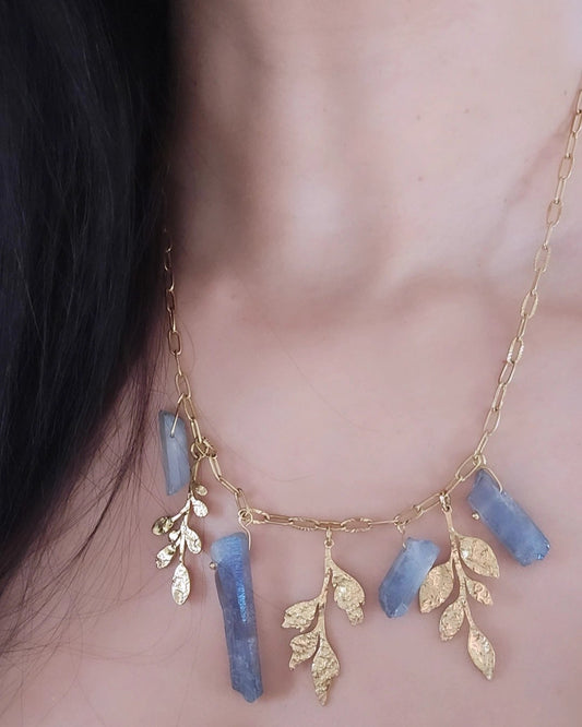 Collar hoja / cuarzo