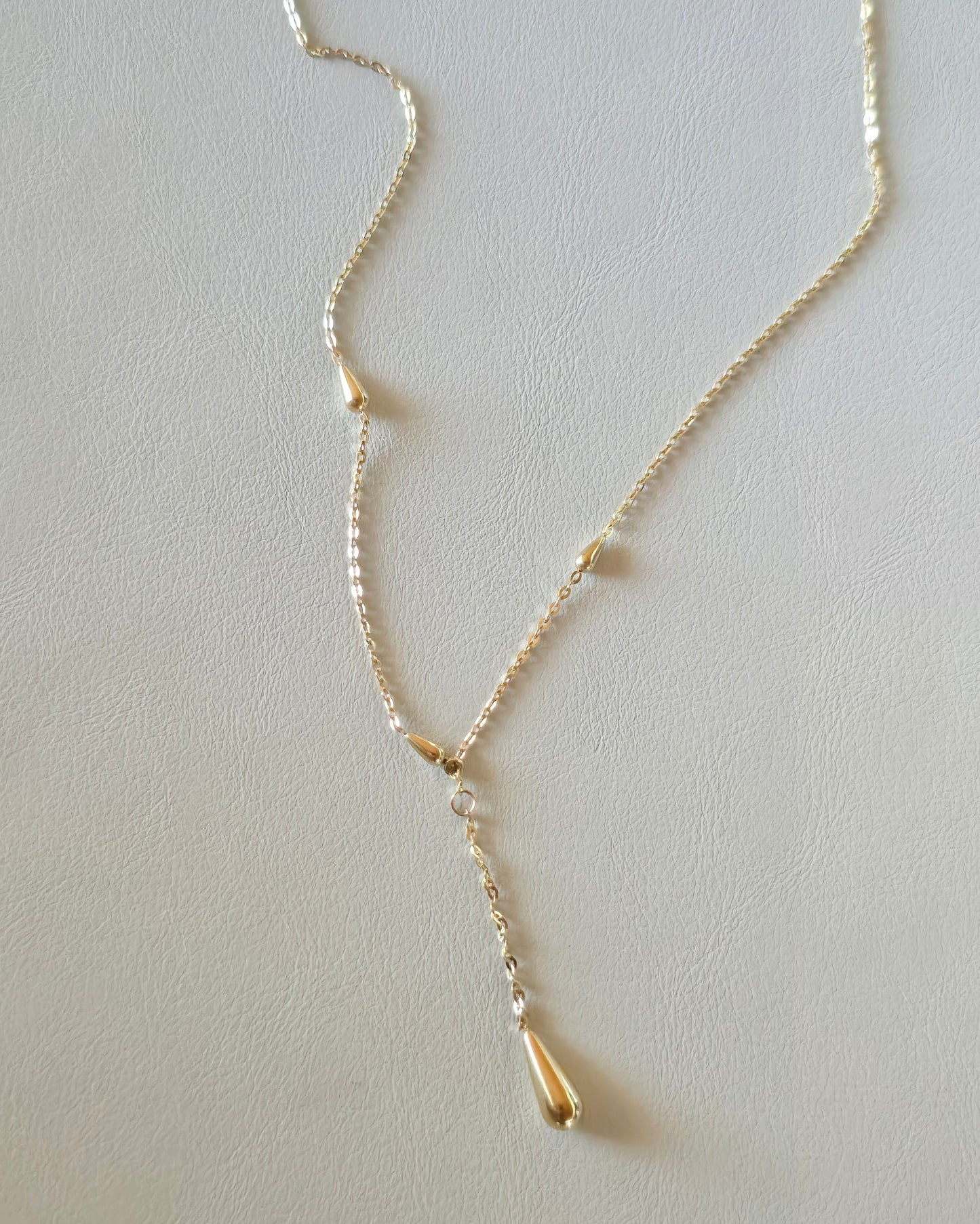 Collar gota