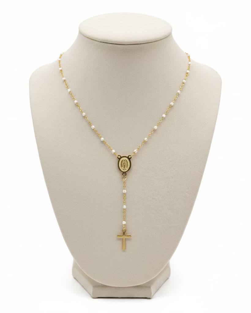 Collar estilo Rosario blanco